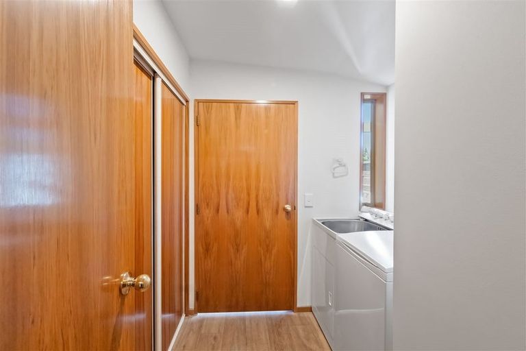 Photo of property in 35 Merrin Street, Avonhead, Christchurch, 8042