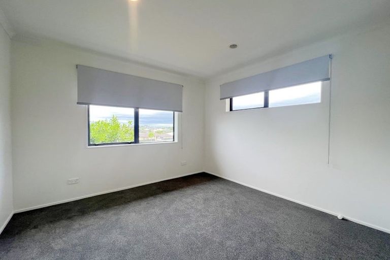 Photo of property in 11b Sharaleigh Place, Grandview Heights, Hamilton, 3200