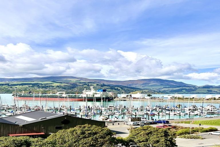 Photo of property in 1 Simeon Quay, Lyttelton, 8082
