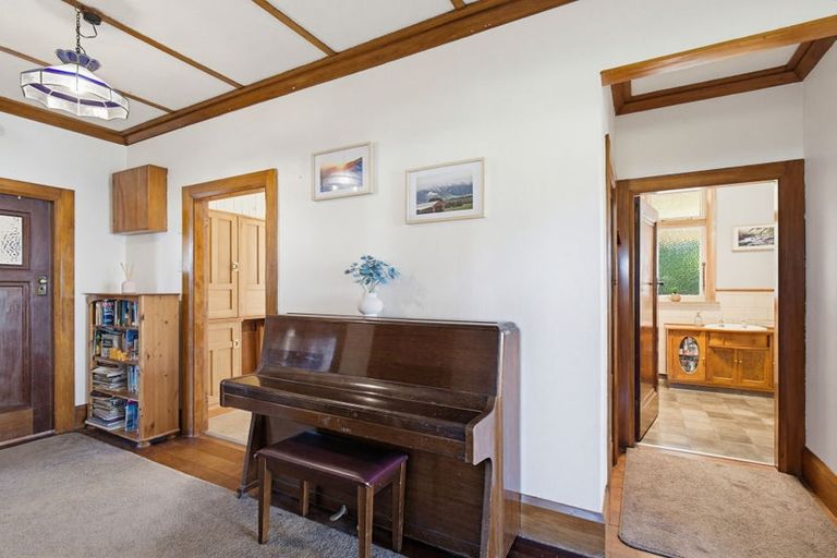 Photo of property in 61 Barraud Street, Dannevirke, 4930