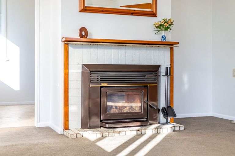 Photo of property in 25 Mckillop Street, Ranui, Porirua, 5024