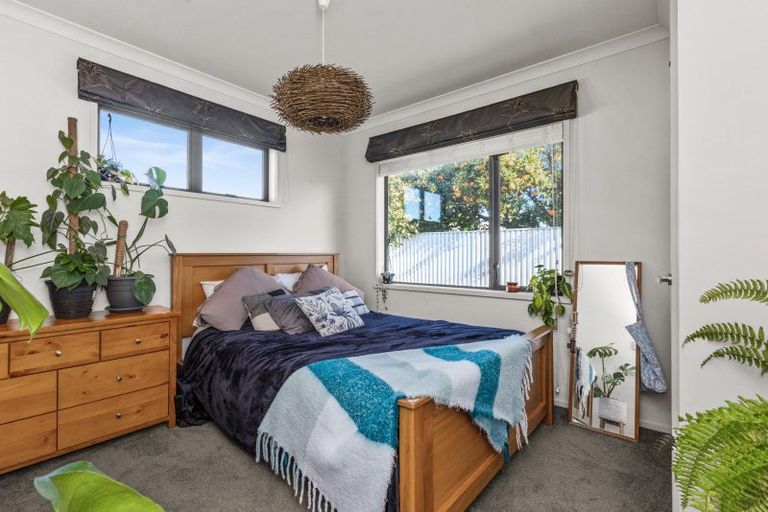 Photo of property in 6a Kauri Street, Taradale, Napier, 4112