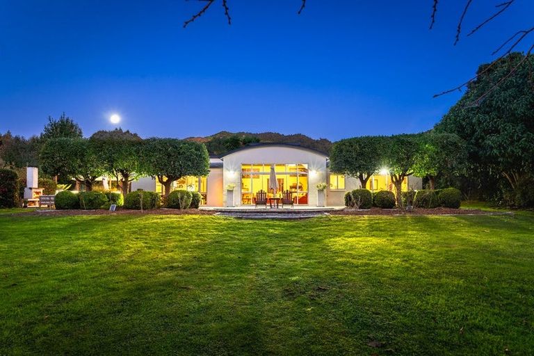 Photo of property in 51 Mahaki Road, Nikau Valley, Paraparaumu, 5032