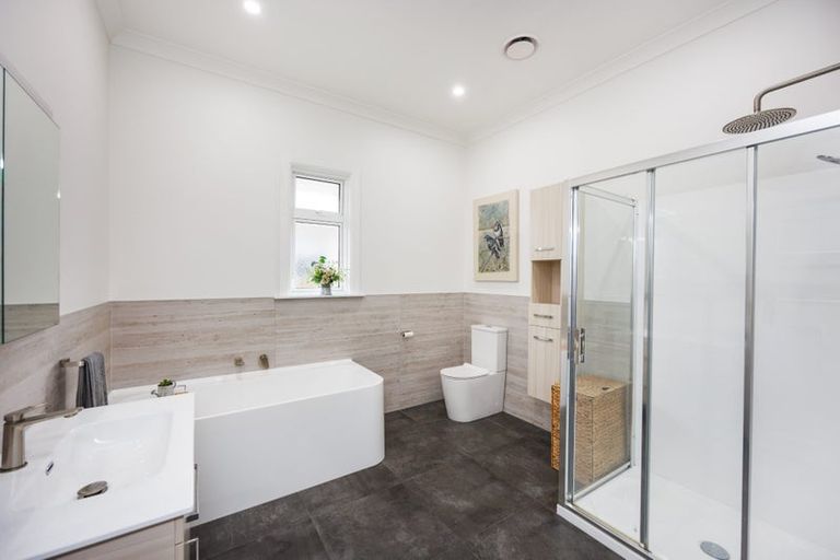 Photo of property in 7 Pirie Street, Palmerston North, 4410
