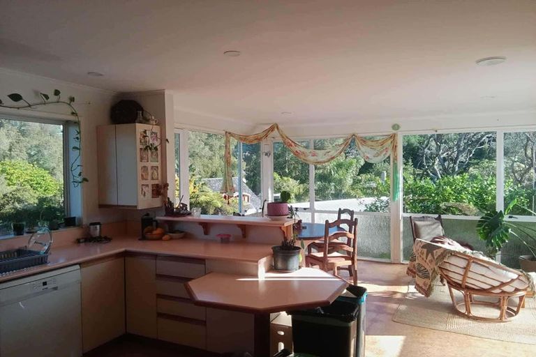 Photo of property in 260 Beach Road, Campbells Bay, Auckland, 0630