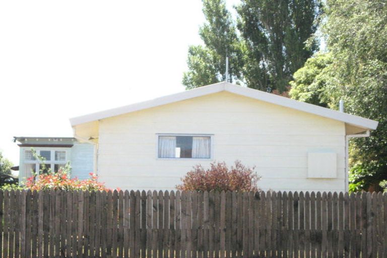 Photo of property in 2/73 Pages Road, Linwood, Christchurch, 8062