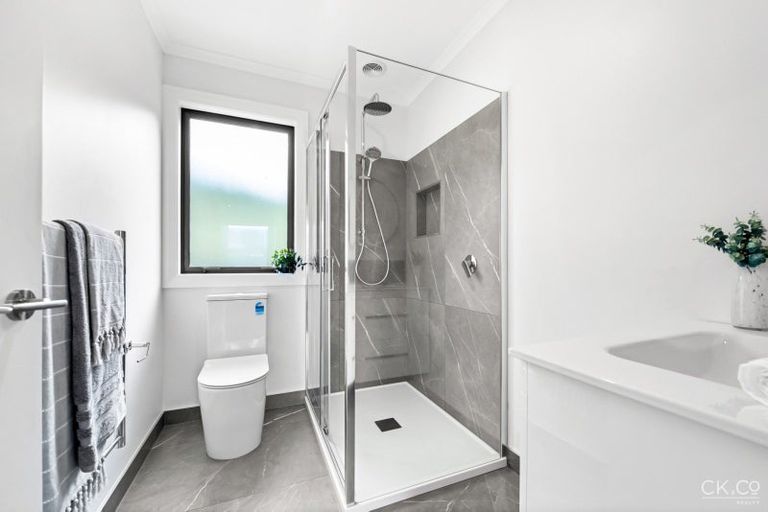 Photo of property in 18 Colorado Road, Totara Park, Upper Hutt, 5018