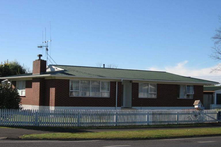 Photo of property in 52 Hyde Avenue, Nawton, Hamilton, 3200