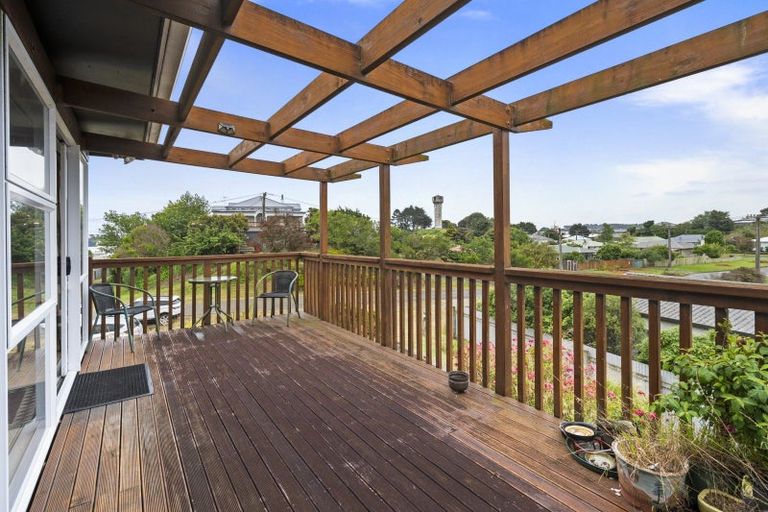 Photo of property in 5- 7 Howe Street, Foxton, 4814