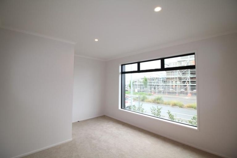 Photo of property in 104 Hobsonville Point Road, Hobsonville, Auckland, 0616