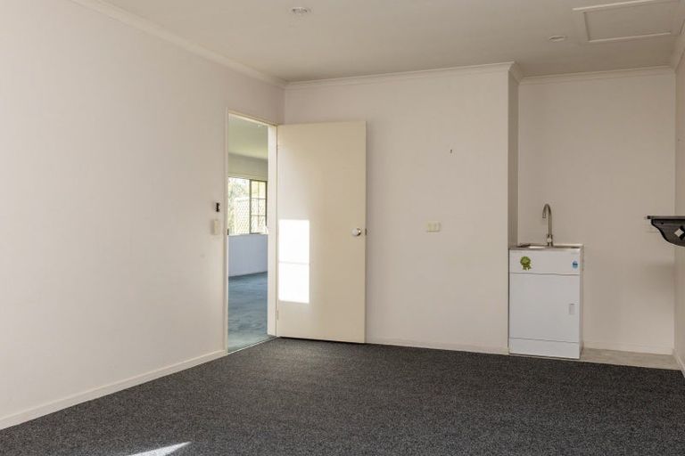 Photo of property in 41 Lakeridge Close, Rangatira Park, Taupo, 3330