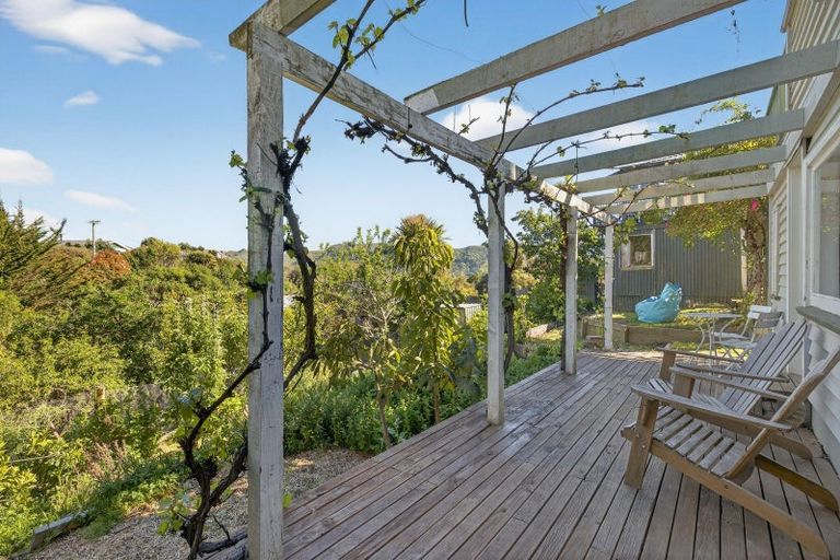 Photo of property in 47 Ranui Crescent, Diamond Harbour,  8971