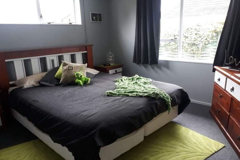 Photo of property in 77 Pasadena Crescent, Totara Park, Upper Hutt, 5018