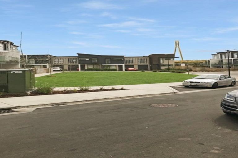 Photo of property in 14 Pottery Crescent, Hobsonville, Auckland, 0618