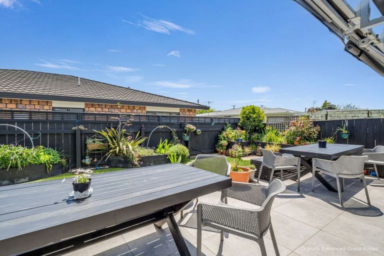 Photo of property in 112b Weraroa Road, Levin, 5510