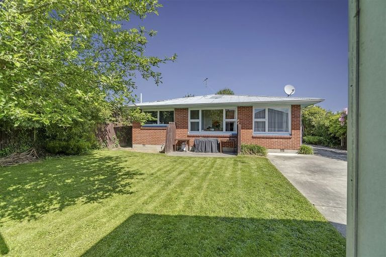 Photo of property in 6 Kiltie Street, Upper Riccarton, Christchurch, 8041