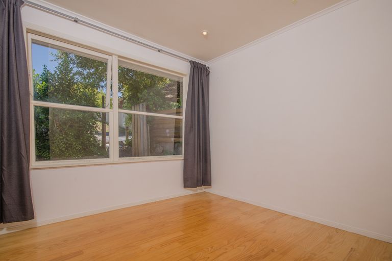Photo of property in 35 Parker Avenue, New Lynn, Auckland, 0600