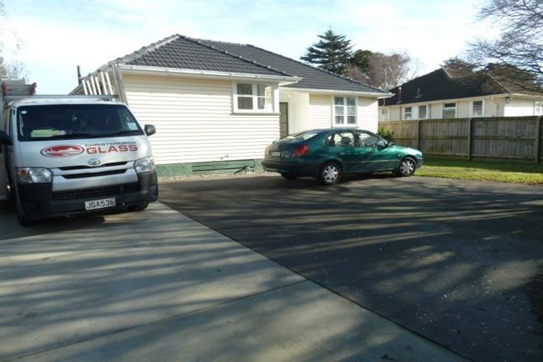 Photo of property in 36 Roche Avenue, Upper Riccarton, Christchurch, 8041