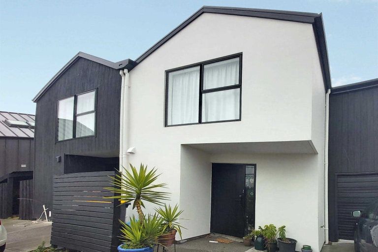 Photo of property in 31 Champion Street, Edgeware, Christchurch, 8013