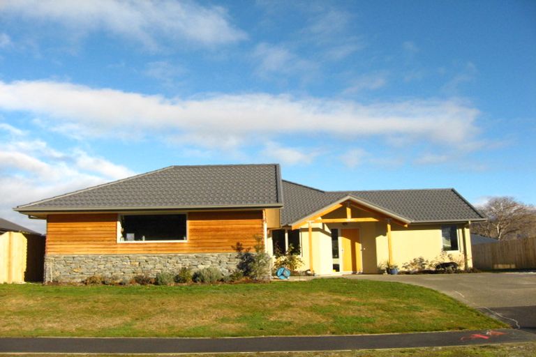 Photo of property in 38 Erskine Street, Lake Hayes, Queenstown, 9304