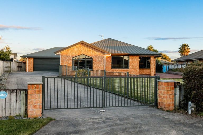Photo of property in 3 Sarah Court, Rototuna North, Hamilton, 3210