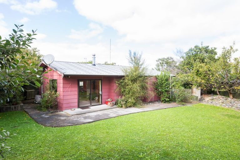 Photo of property in 126 Hillcrest Drive, Kelvin Grove, Palmerston North, 4414