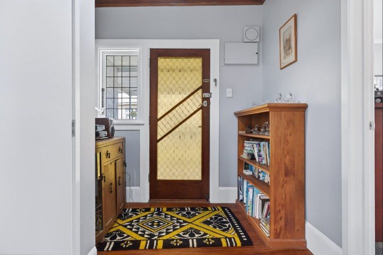 Photo of property in 44 Chelwood Street, Takaro, Palmerston North, 4412