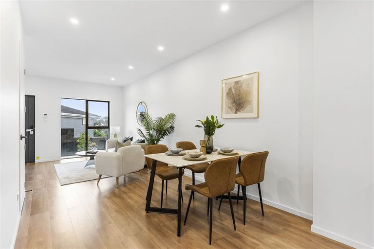 Photo of property in 12b Cranston Street, Torbay, Auckland, 0632