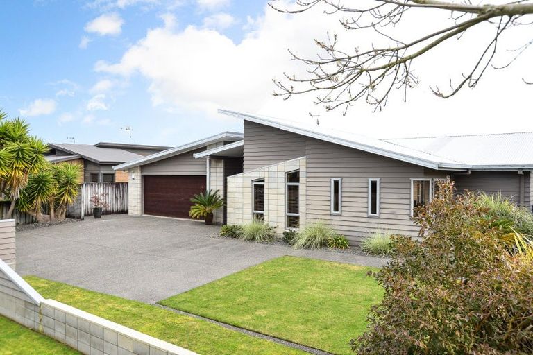 Photo of property in 100 Huntington Drive, Huntington, Hamilton, 3210