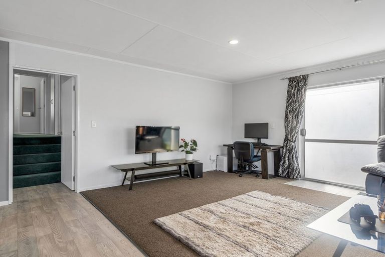 Photo of property in 24 Chamboard Place, Washington Valley, Nelson, 7010
