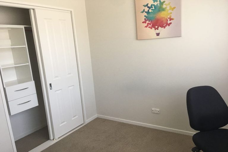 Photo of property in 67d Sabulite Road, Kelston, Auckland, 0602