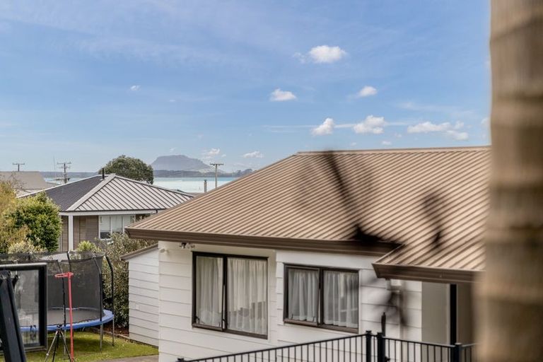 Photo of property in 7a Omokoroa Road, Omokoroa, 3114