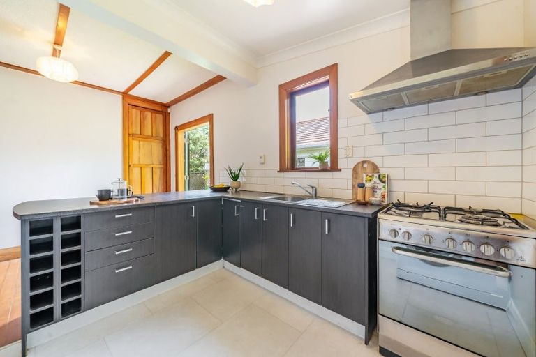 Photo of property in 49 Ribble Street, Island Bay, Wellington, 6023