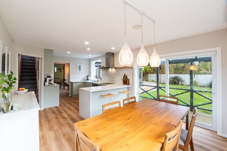 Photo of property in 10 Mahuri Road, Otatara, Invercargill, 9879