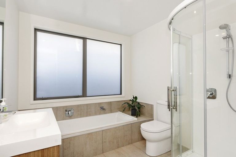 Photo of property in 2a Laing Place, Otumoetai, Tauranga, 3110