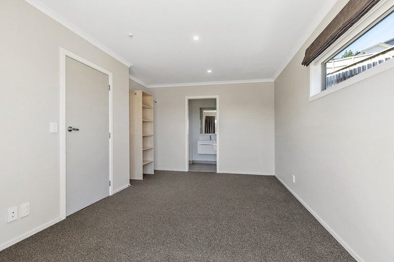 Photo of property in 9a Madeira Close, Whitby, Porirua, 5024
