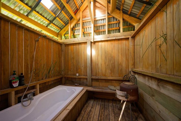 Photo of property in 17 Makura Road, Goose Bay, Kaikoura, 7374