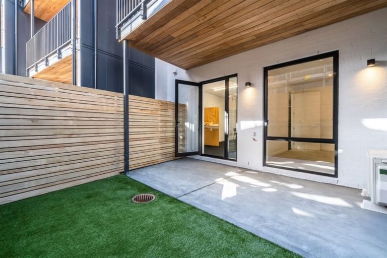 Photo of property in 16 Catalina Drive, Hobsonville, Auckland, 0616