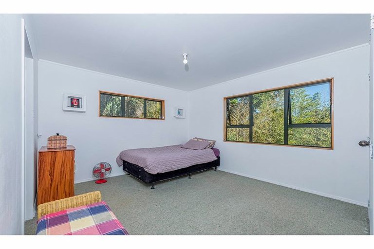 Photo of property in 1/96 Edmonton Road, Henderson, Auckland, 0612