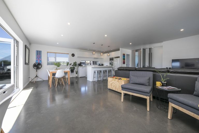 Photo of property in 68 Princes Street, Riverhead, 0820