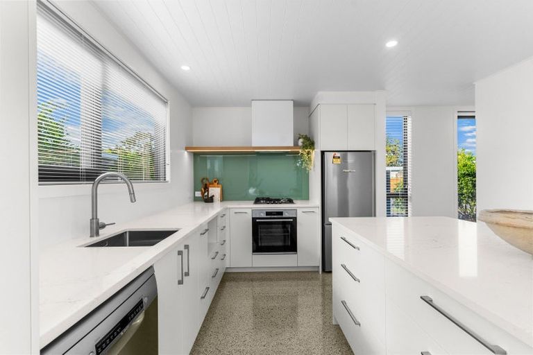 Photo of property in 3 Citrus Place, Mangawhai, 0505