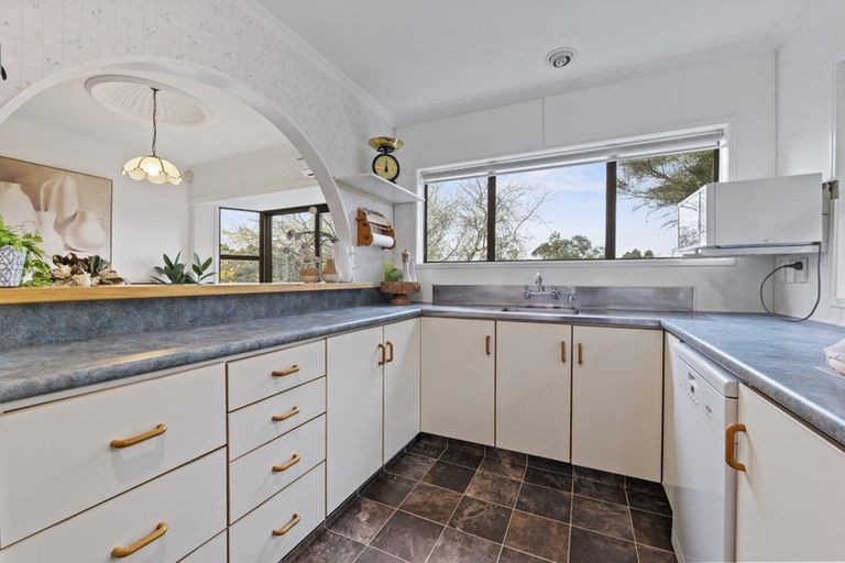 Photo of property in 16 Freeth Drive, Ridgewood, New Plymouth, 4371