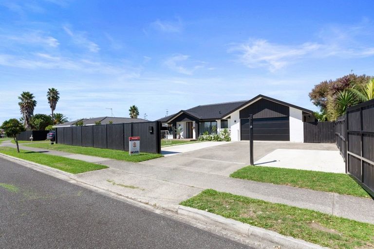 Photo of property in 78 Pacific View Road, Papamoa Beach, Papamoa, 3118