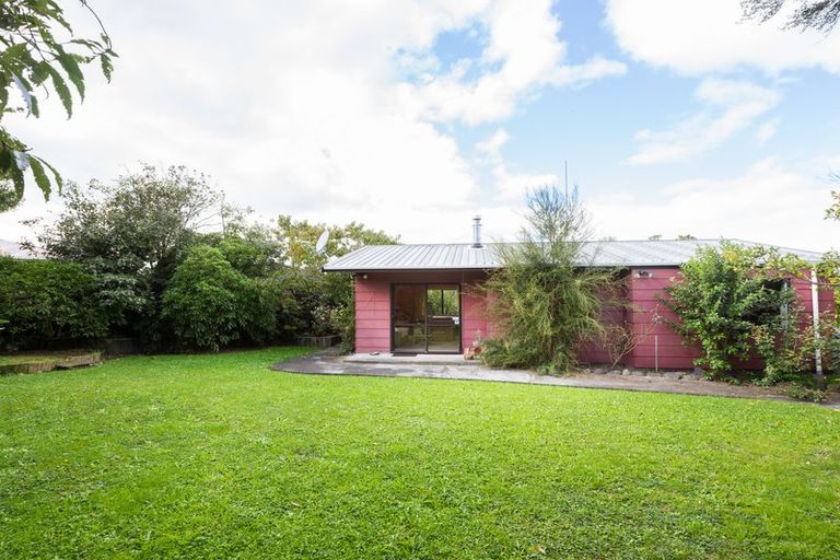 Photo of property in 126 Hillcrest Drive, Kelvin Grove, Palmerston North, 4414