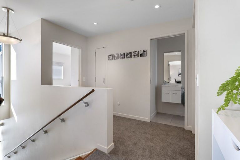 Photo of property in 4a Dawson Street, New Plymouth, 4310