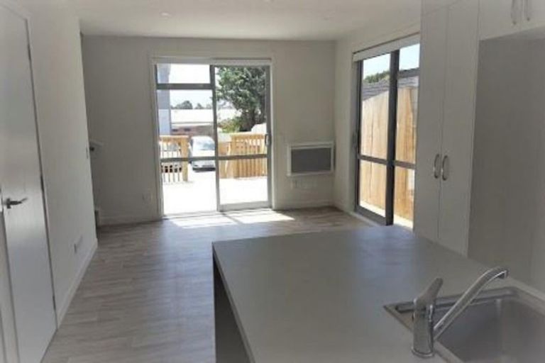 Photo of property in 10 Kanorau Place, Mangere, Auckland, 2022