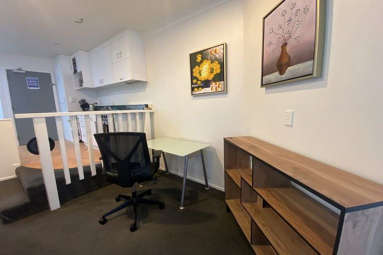 Photo of property in Terrace Garden Apartments, 2d/120 The Terrace, Wellington Central, Wellington, 6011