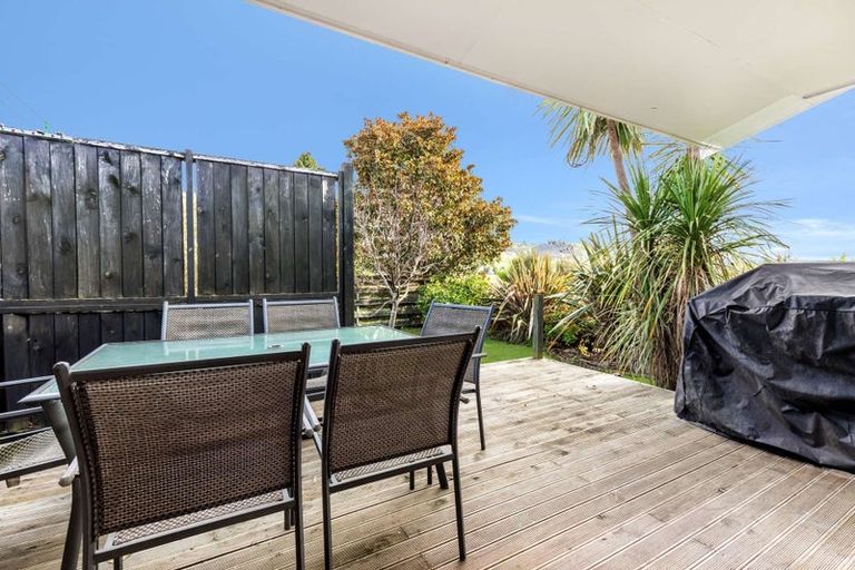 Photo of property in 35b Aquarius Drive, Kawaha Point, Rotorua, 3010