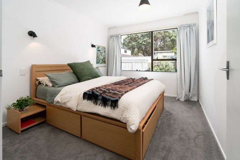 Photo of property in 42 Weka Street, Miramar, Wellington, 6022