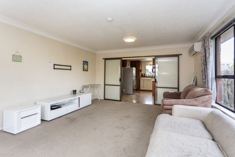 Photo of property in 1/16b Montclare Avenue, Ilam, Christchurch, 8041